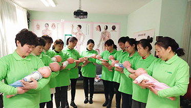 大班星級月嫂對新生兒訓練有什么好處？